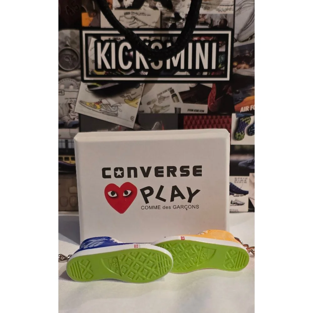 Unisex Sneaker Keychain Set with Box and Bag One Size Yellow Blue